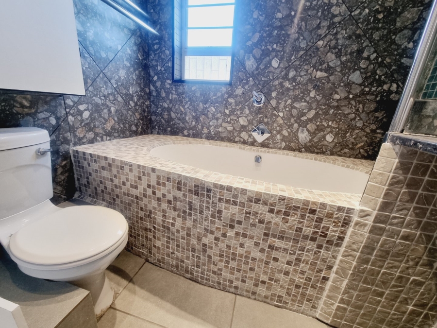 2 Bedroom Property for Sale in Parklands Western Cape